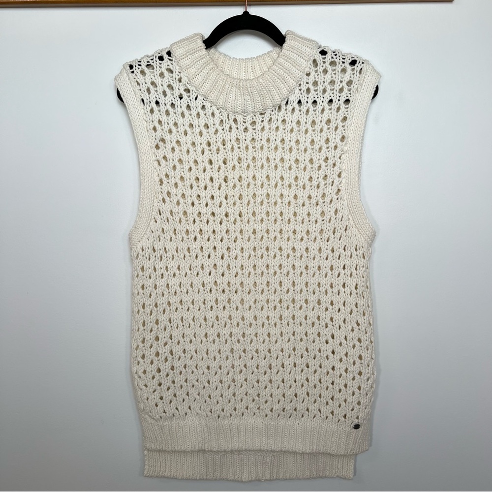 Roxy Open Knit Sweater Vest | L